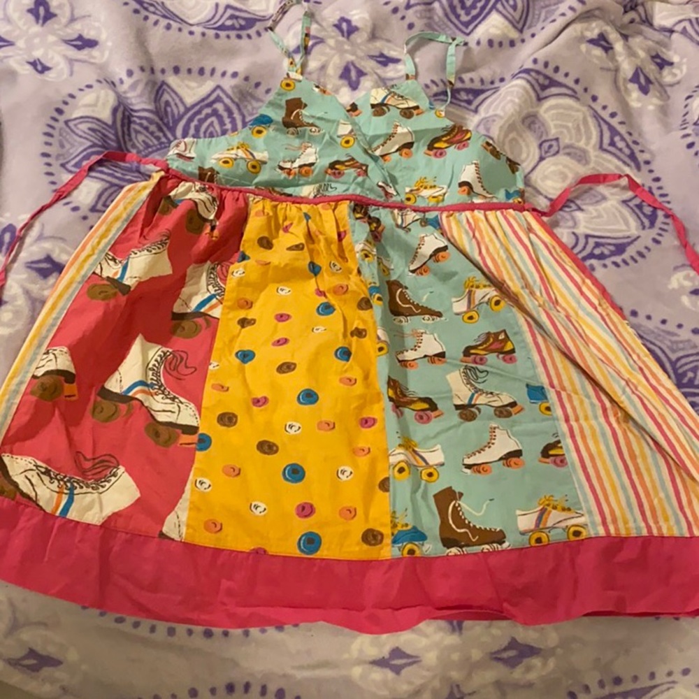 Roller skate donut night dress